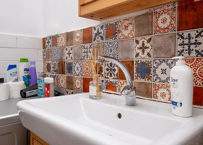 Bosphorus View With 2 Bedrooms And Location Lägenhet Istanbul